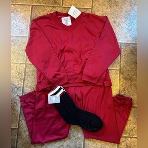 NWT Hunter *Bundle* women’s 2 piece loungewear set and slipper socks sz M